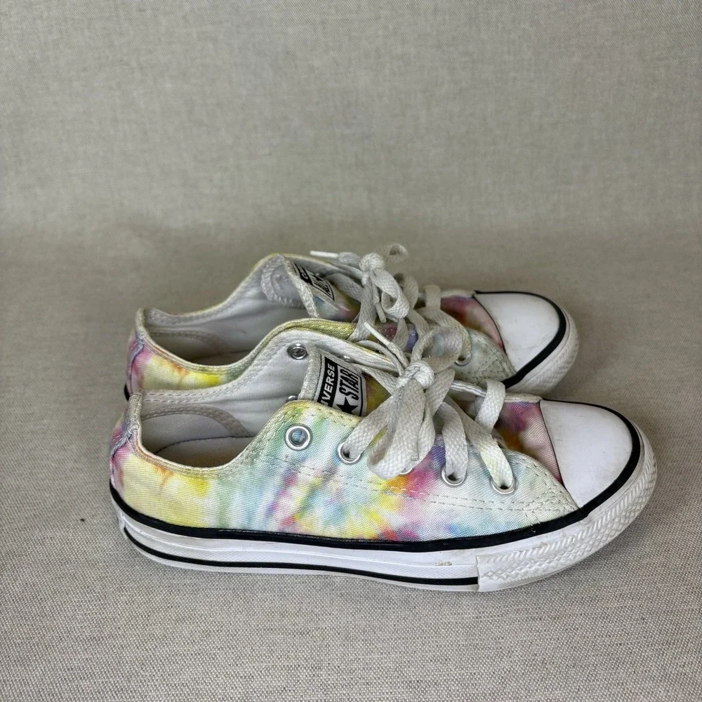 Converse Chuck Taylor All Star Tie Dye Low‎ Youth's Sneakers Size 13 Multicolor